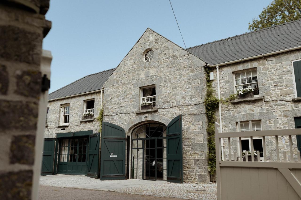 Gileston Manor-Self Catering Apartment Saint Athans Exterior photo